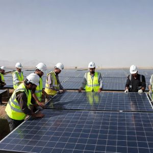 برق خورشیدی برای دستگاه های تزریق پلاستیک
