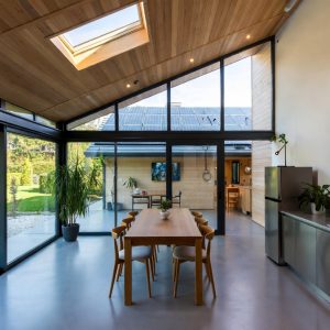 برق خورشیدی برای سیستم های صوتی کلاس